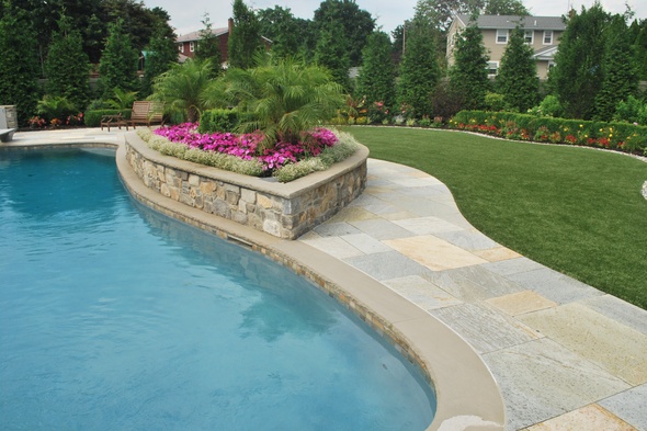 Vancouver Artificial Turf Poolside