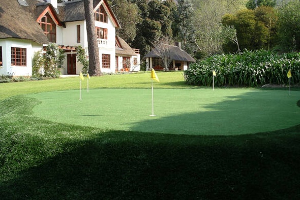 Vancouver backyard putting green